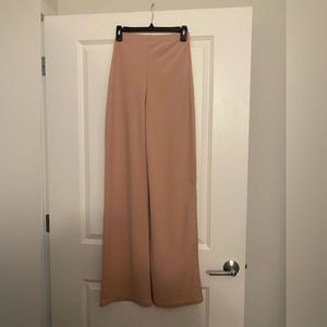 NWT Pretty Little Thing Mauve Wife Leg Pants Elastic - Size 6